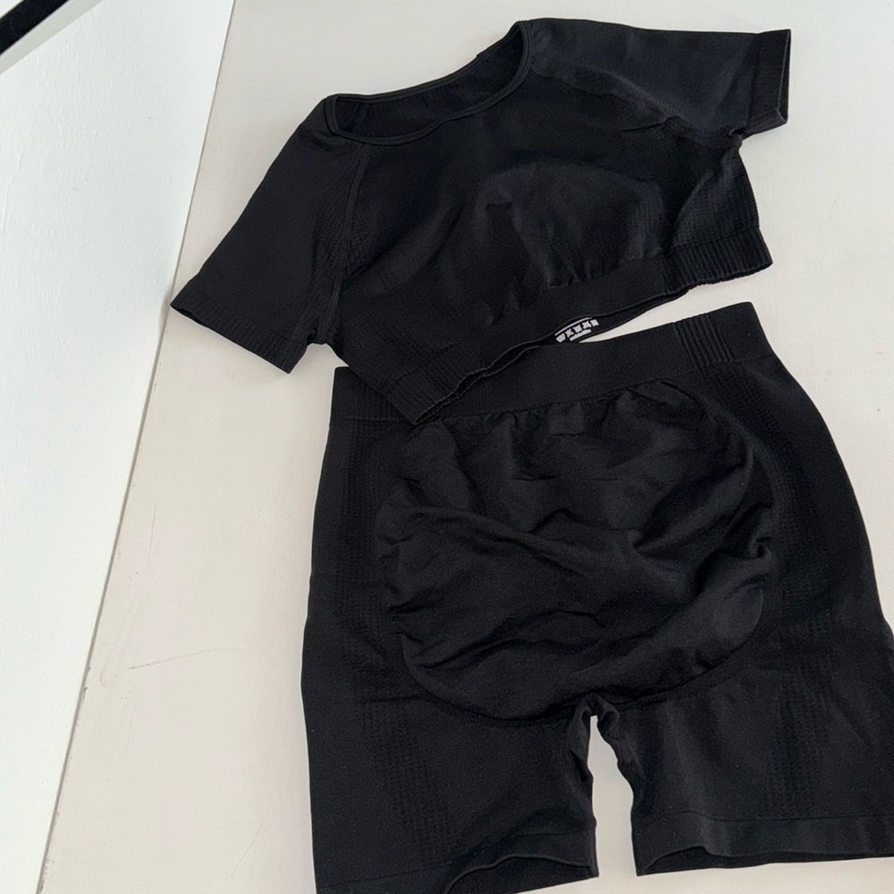 Maternity Bike Short Cropped Tee Set / bundle - Picture 3 of 9
